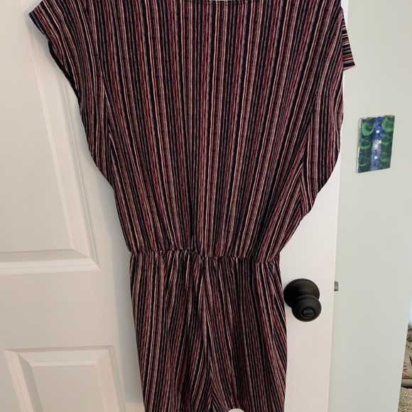 BCBG multi color romper - Picture 3 of 3